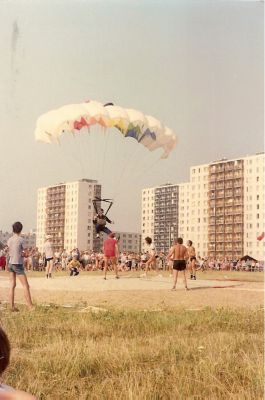 Testvériség-Barátság Összetett Honvédelmi Ejtőernyős Többtusa Verseny 1986