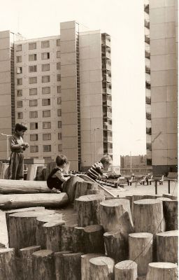 Játszótér az Ifjúmunkás közben 1970-es évek második fele